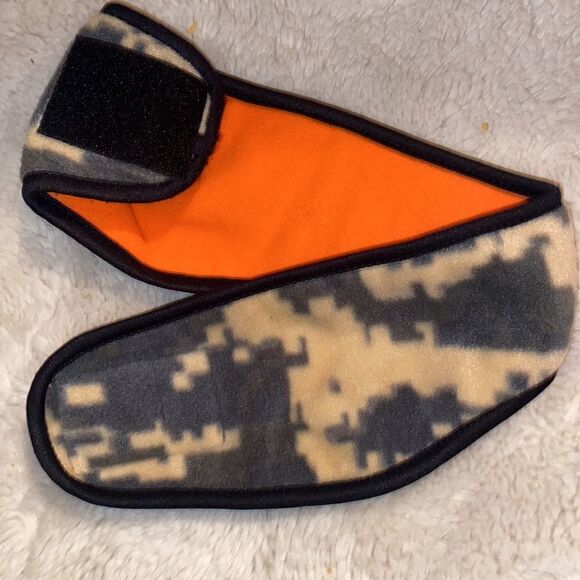 NWOT! Plush Reversible Camouflage Headband! - Picture 2 of 6